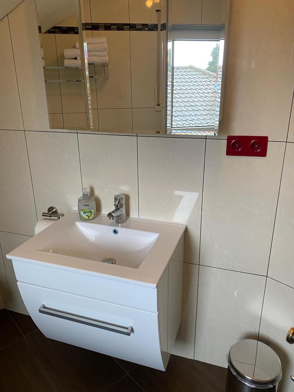 Ferienwohnung Bornheim 보른하임 외부 사진